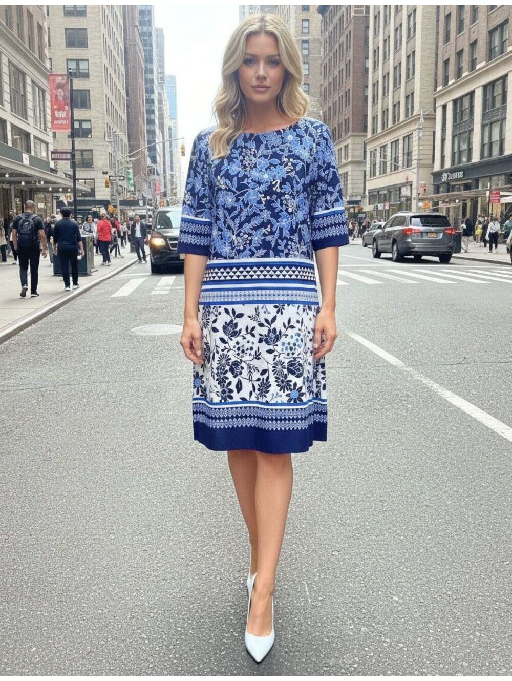 Eliza J Blue Floral Print Sheath Dress with Zip Back, Size 4 Gold Hardware